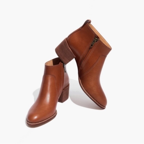 Madewell Shoes - Madewell Leather Asher Boot in size 8.5